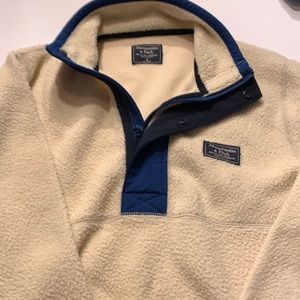 Abercrombie & Fitch mid zip sweater